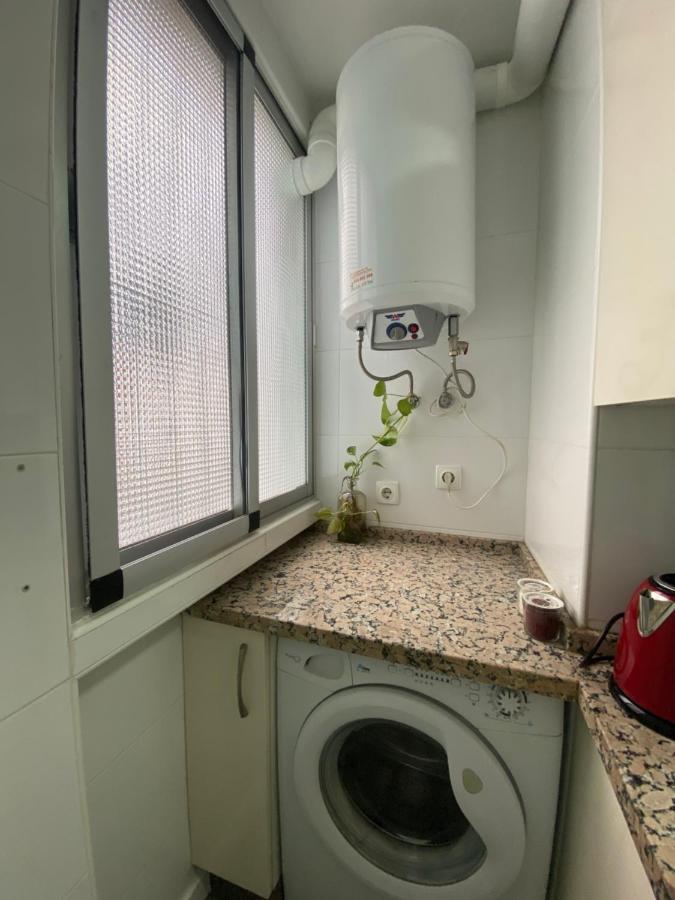 Piso Junto Al Hospital Macarena Apartment Sevilla Exterior foto